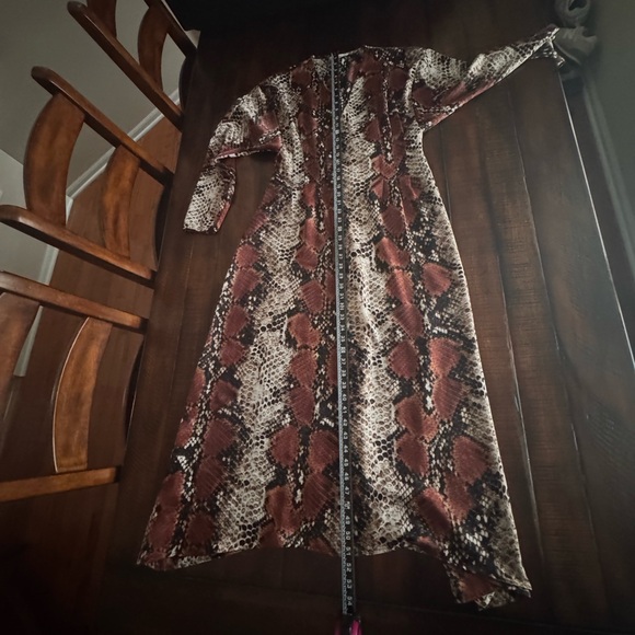 Mango Snake Print Maxi Shirt Dress V-Neck Long Sleeve - Picture 4 of 12